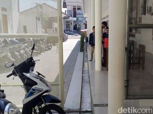 Ngeri! Bocah TK Tewas Terjepit Gerbang Otomatis di Sekolah