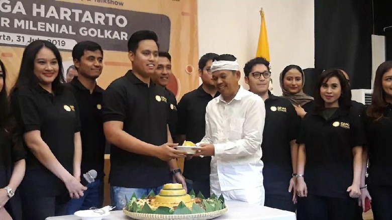 Gerakan Kader Milenial Golkar Dukung Airlangga Jadi Ketum Lagi Gerakan Kader Milenial Golkar Dukung Airlangga Jadi Ketum Lagi