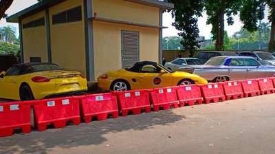 Ini Deretan Mobil Ngejreng Mejeng di Polda Metro