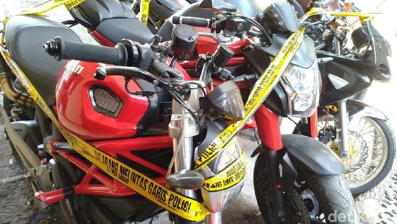Ducati yang disita polisi Foto: (Sachril-detikcom) Ducati yang disita polisi Foto: (Sachril-detikcom)