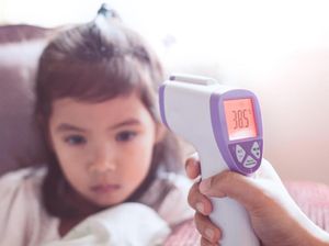 Viral Dokter Ragukan Termometer Tembak, Banyak yang Alami Serupa