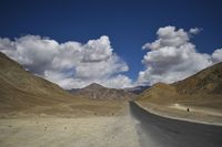 Ajaibnya India, Punya Bukit Anti Gravitasi