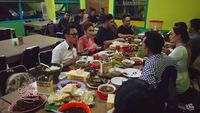 Usai Kondangan Siti Badriah, Ruben dan 'Gank Rusuh' Makan di RM Enak Ini!