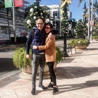 Selain mengenai perbedaan usianya dengan sang suami, Bunga Zainal juga kerap mendapat komentar nyinyir netizen mengenai keyakinannya. Bunga dikabarkan sudah pindah keyakinan mengikuti agama Sukhdev. Foto: Instagram @ bungazainal05