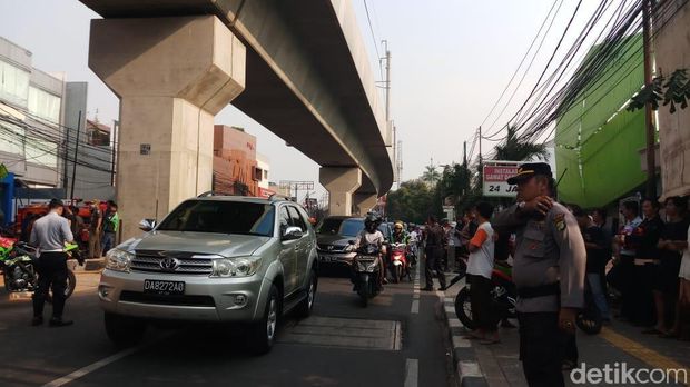 Kebakaran Geprek Bensu Fatmawati Diduga Akibat Gas Bocor