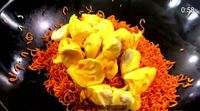 Challenge Makan Mie Pedas Campur Durian, Penyanyi Ini Dikecam Netizen