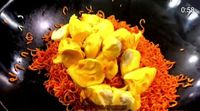 Challenge Makan Mie Pedas Campur Durian, Penyanyi Ini Dikecam Netizen