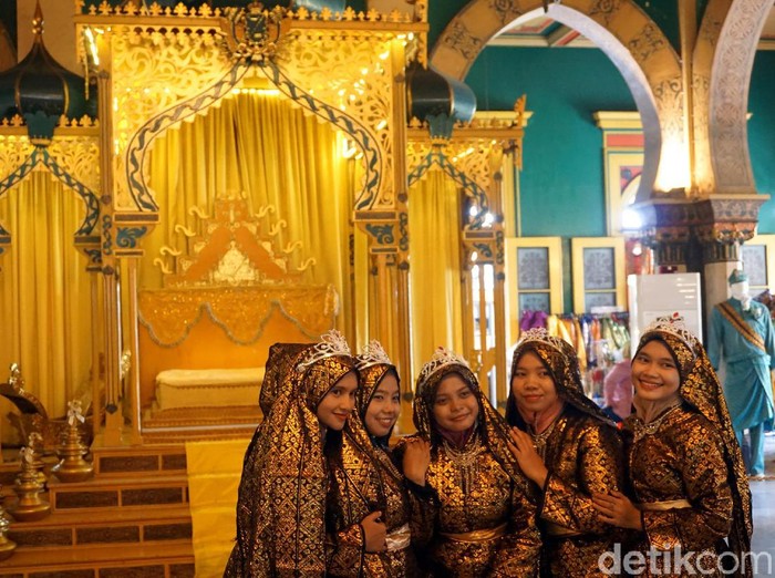 Istana Maimun di Medan