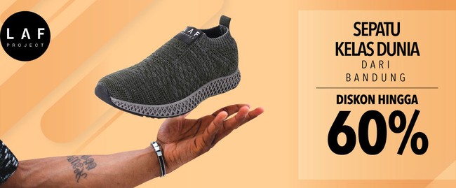 Pilihan dari brand lokal tentu tak kalah menarik. Merek LAF Project asal Bandung ini sedang diskon hingga 60% di situs Blibli. Jangan sampai ketinggalan! Foto: Twitter