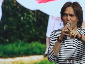 Ibu Meninggal, Oncel Mekel Kehilangan Bintang dan Sumber Energi