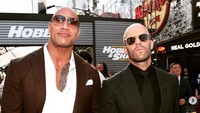 The Rock berhasil mendapatkan 89,4 juta USD dari film Hobbs & Shaw, Jumanji: The Next Level dan acara televisi lainnya seperti Ballers.  Dok. Instagram/therock