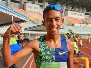Agus Prayogo Raih Emas Lari 5.000 M di Kejurnas Atletik
