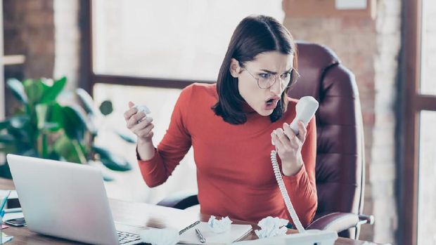 Ilustrasi wanita marah