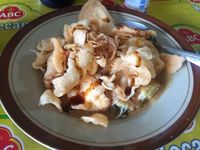 5 Warung Kaki Lima Ikonik Ini Punya Sajian yang Kondang Enaknya