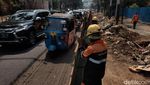 Kemacetan Mengular di Cikini Imbas Proyek Trotoar