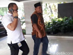 Teka-teki di Balik Pertemuan Poyuono dan Moeldoko di Istana