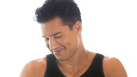 Namanya kini jadi perbincangan usai diprotes kaum LGBT terkait pernyataannya dalam sebuah podcast. Dok. Instagram/mariolopez