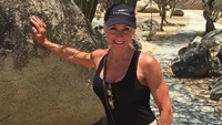 Lynda juga pernah berkunjung ke Aruba, sebuah negara kepulauan yang berada di selatan Laut Karibia. (lyndajager/Instagram)