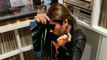Sampul album Faith milik George Michael. Foto: Hidreley via Sina Mobile