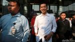 Senyum Taufik Hidayat Usai Diperiksa KPK