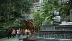 Foto: Hutan Avatar di Jewel Changi