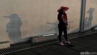 Apabila pemerintah nekat memasukkan bangunan ke dalam zonasi kawasan budaya tanpa persetujuan pemilik, masalah akan muncul saat pemilik asli muncul dan ingin melakukan pembangunan untuk kepentingan lain.