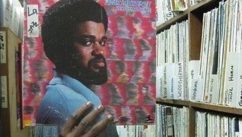 Album milik musisi Azar Lawrence. Foto: Hidreley via Sina Mobile