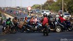 Terlalu! Pemotor Ramai-ramai Lawan Arus di Jakarta Timur