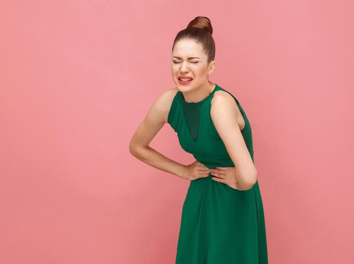 7 Penyebab Sakit Perut yang Bisa Ganggu Aktivitas/Foto: iStock 7 Penyebab Sakit Perut yang Bisa Ganggu Aktivitas/Foto: iStock