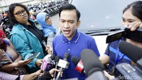 Ruben sedang ditimpa banyak musibah mulai dari gerai Geprek Bensu yang terbakar hingga menimbulkan kerugian Rp 800 juta. Pool/Palevi S/detikFoto.