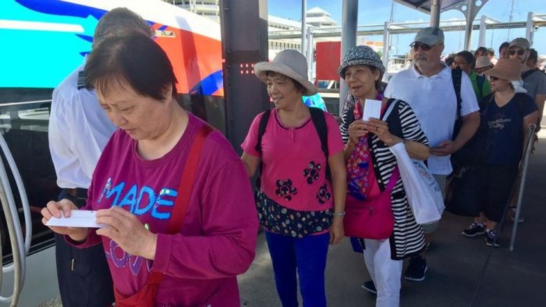 China Larang Warganya di Beberapa Kota Kunjungi Taiwan China Larang Warganya di Beberapa Kota Kunjungi Taiwan
