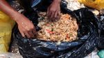 Melihat Proses Pembuatan Pagpag, Makanan Sampah di Filipina