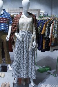 Optimisme Didiet Maulana Pasca-Pilpres di Koleksi Baju Mentari 2019 