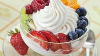 Dibanding es krim, Virgo justru lebih memilih makan yoghurt beku.  Mereka paling memperhatikan sisi kesehatan, oleh karenanya memilih yogurt yang kaya nutrisi namun tetap enak. Foto: iStock