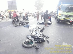 Tabrakan Dua Motor di Sidoarjo, Dua Orang Tewas