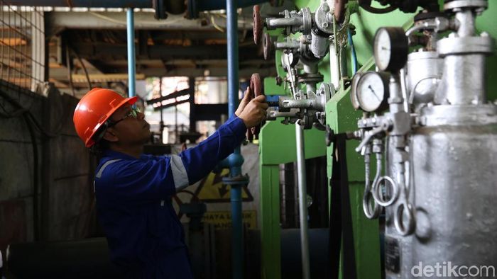 Melihat Uji Coba Pembangkit Listrik Tenaga Sampah/Foto: Agung Pambudhy Melihat Uji Coba Pembangkit Listrik Tenaga Sampah/Foto: Agung Pambudhy