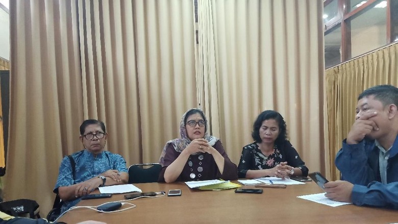 Anak 11 Tahun di Bali Dianiaya Ayah hingga Patah Tulang Anak 11 Tahun di Bali Dianiaya Ayah hingga Patah Tulang