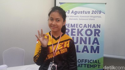 Foto: Bangga! Diver Cilik ikut Pecahkan Rekor Guiness