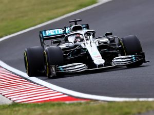 Hamilton Tercepat di FP3 GP Hongaria