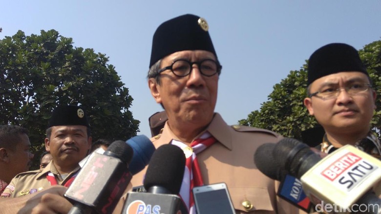 Buntut Kasus Baiq Nuril, Pemerintah Kaji Revisi UU ITE Buntut Kasus Baiq Nuril, Pemerintah Kaji Revisi UU ITE