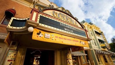 Foto: Nasib Malang Bioskop Legendaris Disneyland