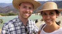 Sean dan Anna bertemu di Kepulauan Azore, Portugal. Saat itu mereka berada di satu penerbangan yang sama menuju ke Lisbon. Awalnya mereka tidak saling memperhatikan, tapi akhirnya mereka duduk sebelahan dan ngobrol. (CNN)