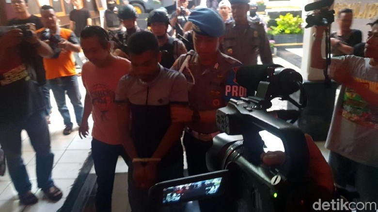 Akhir Perburuan Sopir Angkutan Pembunuh Amelia Akhir Perburuan Sopir Angkutan Pembunuh Amelia