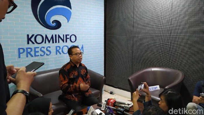 Jawab Usulan Pihak Kimi Hime, Kominfo Siap Diskusi Bareng. (Foto: Agus Tri Haryanto/detikINET) Jawab Usulan Pihak Kimi Hime, Kominfo Siap Diskusi Bareng. (Foto: Agus Tri Haryanto/detikINET)