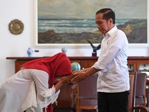 Bertemu Jokowi, Baiq Nuril Bakal Bingkai Emas Keppres Ammesti