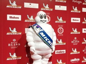 Bib Gourmand, Penghargaan Michelin Guide Untuk Makanan Kaki Lima