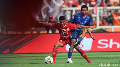 Persija Ditahan Imbang Arema di Kandang
