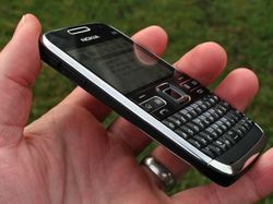 Nokia E72, Andalan untuk Membunuh BlackBerry
