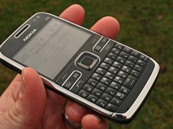 Nokia E72, Andalan untuk Membunuh BlackBerry