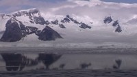 Cuaca di Pulau Bouvet sangat ekstrem. Dalam 1 tahun bisa terjadi 300 kali badai salju! (British Antarctic Survey/BBC)
